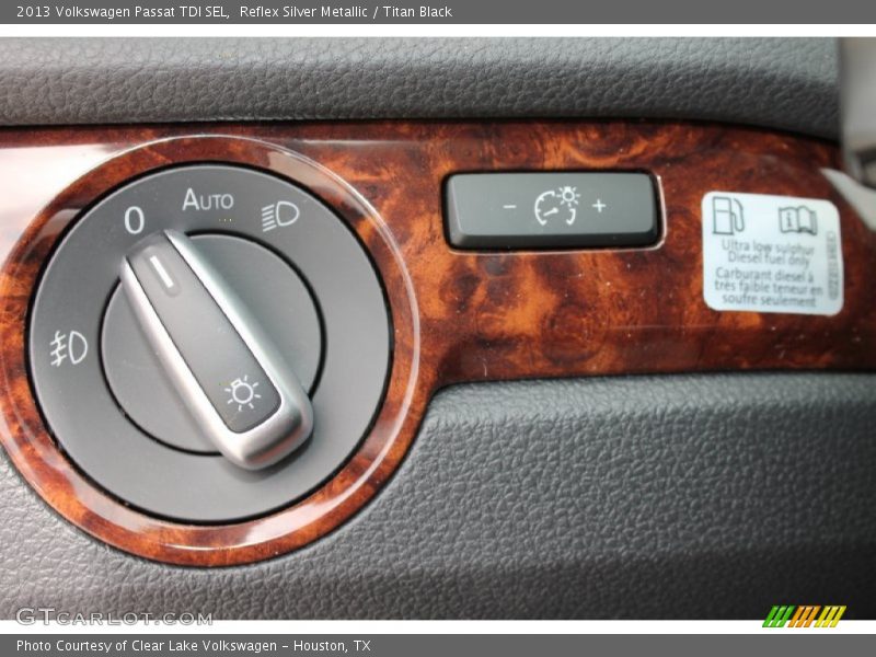 Reflex Silver Metallic / Titan Black 2013 Volkswagen Passat TDI SEL