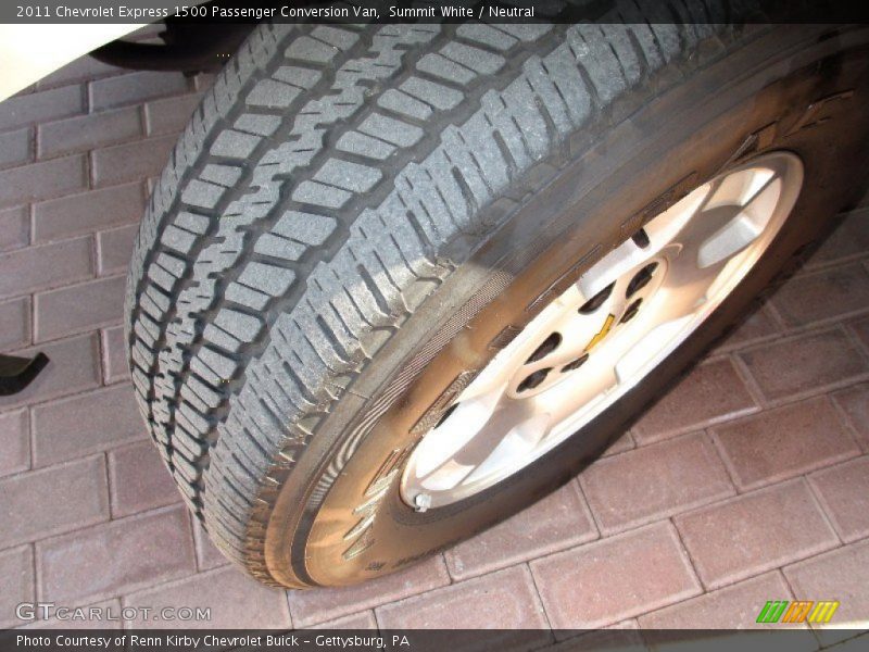 Summit White / Neutral 2011 Chevrolet Express 1500 Passenger Conversion Van