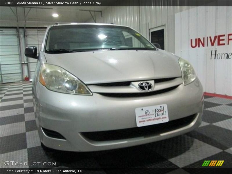 Silver Shadow Pearl / Stone Gray 2006 Toyota Sienna LE