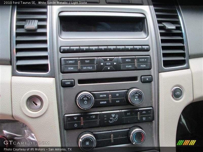 Controls of 2010 Taurus SE
