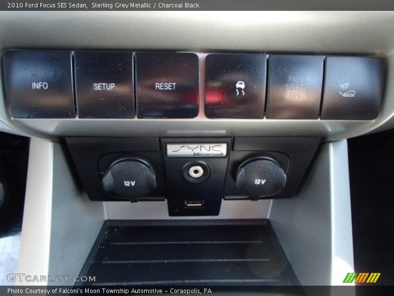 Sterling Grey Metallic / Charcoal Black 2010 Ford Focus SES Sedan