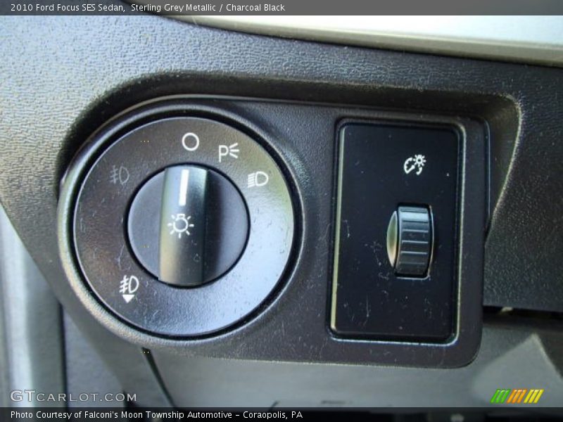 Sterling Grey Metallic / Charcoal Black 2010 Ford Focus SES Sedan