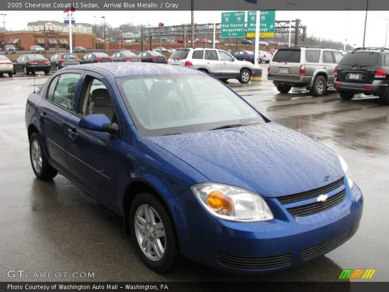 Arrival Blue Metallic / Gray 2005 Chevrolet Cobalt LS Sedan
