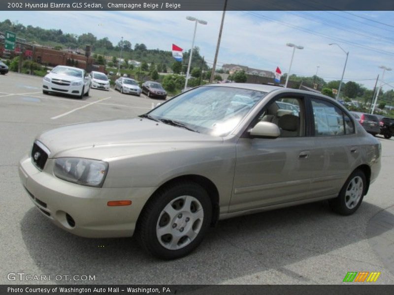 Champagne Beige / Beige 2002 Hyundai Elantra GLS Sedan