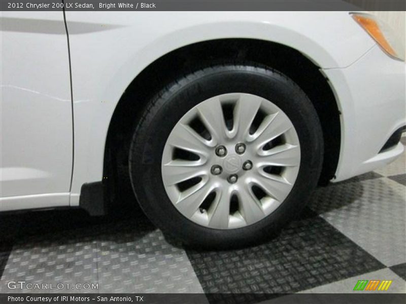 Bright White / Black 2012 Chrysler 200 LX Sedan