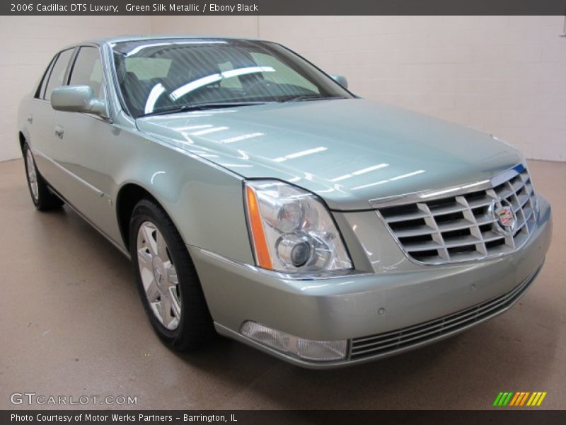 Green Silk Metallic / Ebony Black 2006 Cadillac DTS Luxury