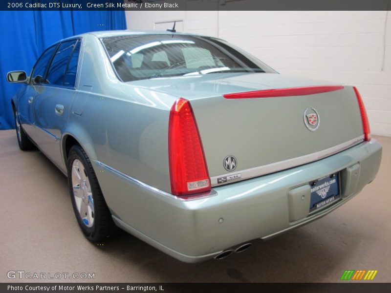 Green Silk Metallic / Ebony Black 2006 Cadillac DTS Luxury