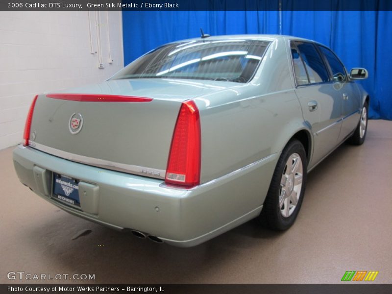 Green Silk Metallic / Ebony Black 2006 Cadillac DTS Luxury