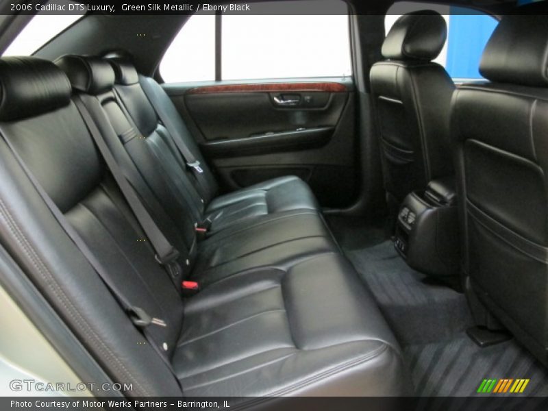 Green Silk Metallic / Ebony Black 2006 Cadillac DTS Luxury