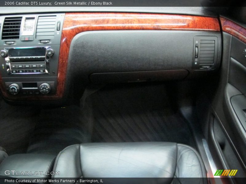 Green Silk Metallic / Ebony Black 2006 Cadillac DTS Luxury