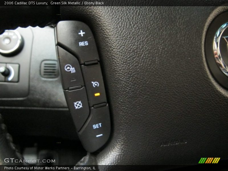 Green Silk Metallic / Ebony Black 2006 Cadillac DTS Luxury