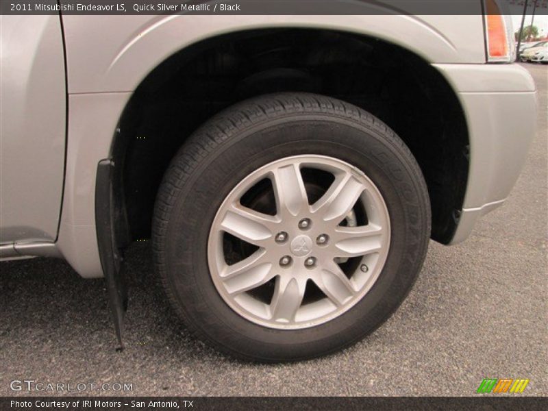 Quick Silver Metallic / Black 2011 Mitsubishi Endeavor LS