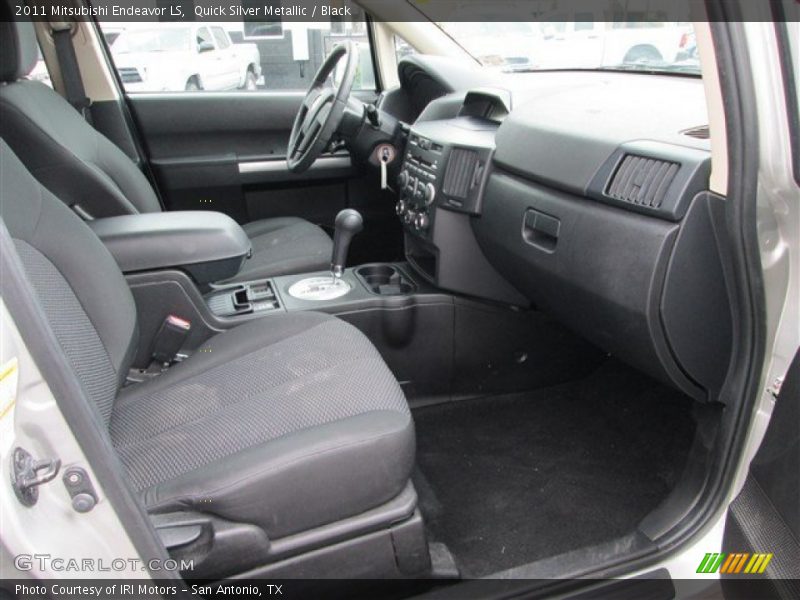 Quick Silver Metallic / Black 2011 Mitsubishi Endeavor LS