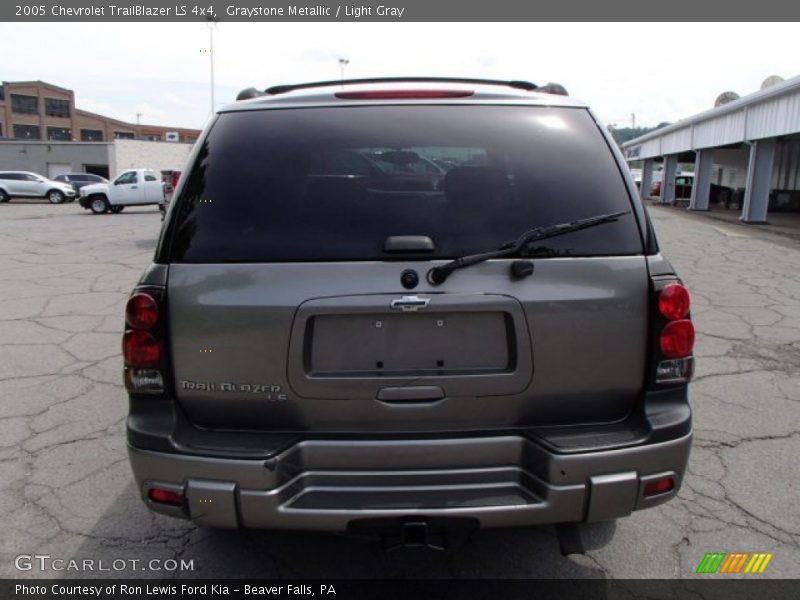Graystone Metallic / Light Gray 2005 Chevrolet TrailBlazer LS 4x4