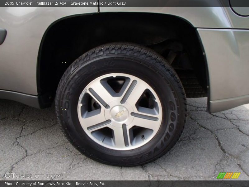 Graystone Metallic / Light Gray 2005 Chevrolet TrailBlazer LS 4x4