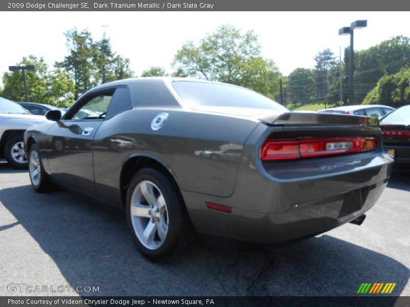 Dark Titanium Metallic / Dark Slate Gray 2009 Dodge Challenger SE
