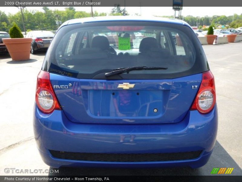 Bright Blue / Charcoal 2009 Chevrolet Aveo Aveo5 LT