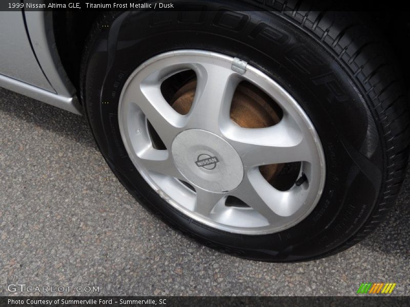 Titanium Frost Metallic / Dusk 1999 Nissan Altima GLE