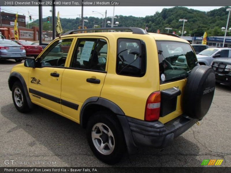 Yellow / Medium Gray 2003 Chevrolet Tracker ZR2 4WD Hard Top