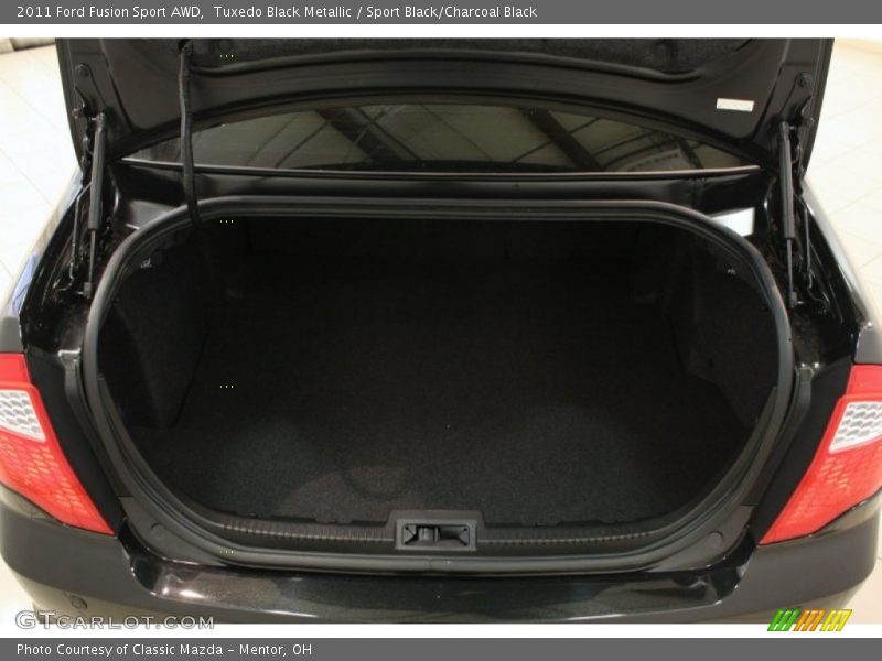 Tuxedo Black Metallic / Sport Black/Charcoal Black 2011 Ford Fusion Sport AWD