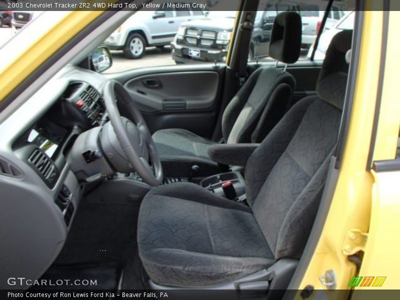 Yellow / Medium Gray 2003 Chevrolet Tracker ZR2 4WD Hard Top