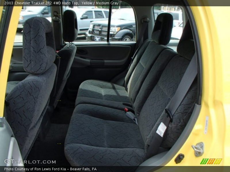 Yellow / Medium Gray 2003 Chevrolet Tracker ZR2 4WD Hard Top