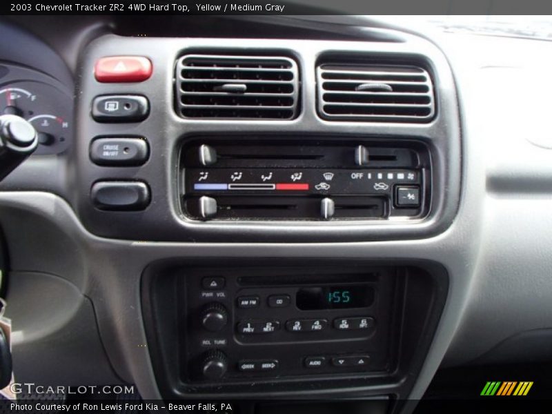 Yellow / Medium Gray 2003 Chevrolet Tracker ZR2 4WD Hard Top