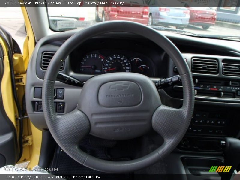 Yellow / Medium Gray 2003 Chevrolet Tracker ZR2 4WD Hard Top