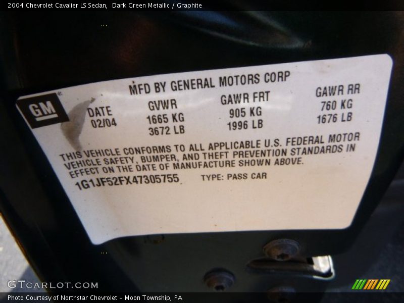 Dark Green Metallic / Graphite 2004 Chevrolet Cavalier LS Sedan