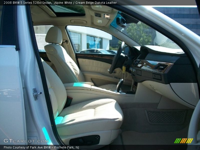 Alpine White / Cream Beige Dakota Leather 2008 BMW 5 Series 528xi Sedan