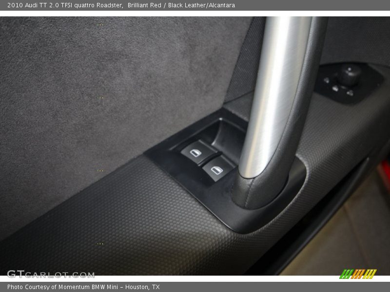 Controls of 2010 TT 2.0 TFSI quattro Roadster