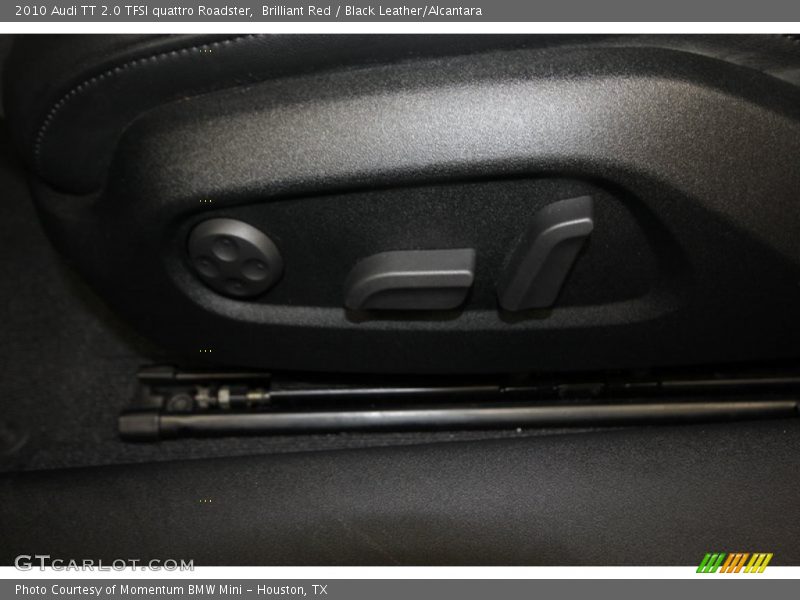 Controls of 2010 TT 2.0 TFSI quattro Roadster