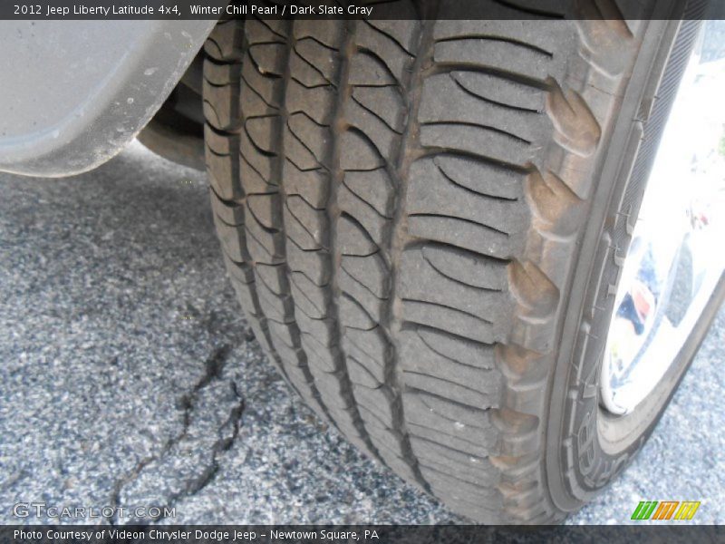Winter Chill Pearl / Dark Slate Gray 2012 Jeep Liberty Latitude 4x4
