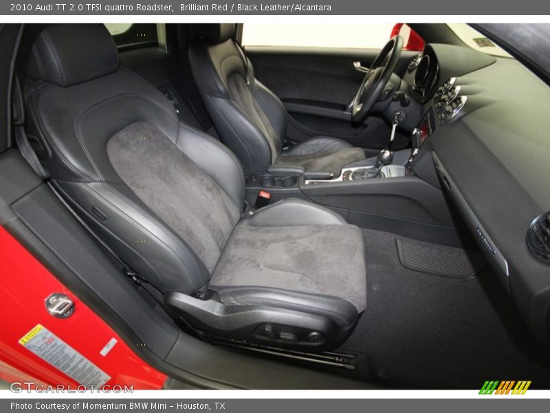 Front Seat of 2010 TT 2.0 TFSI quattro Roadster