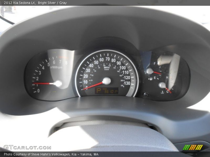 Bright Silver / Gray 2012 Kia Sedona LX