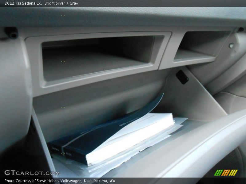 Bright Silver / Gray 2012 Kia Sedona LX