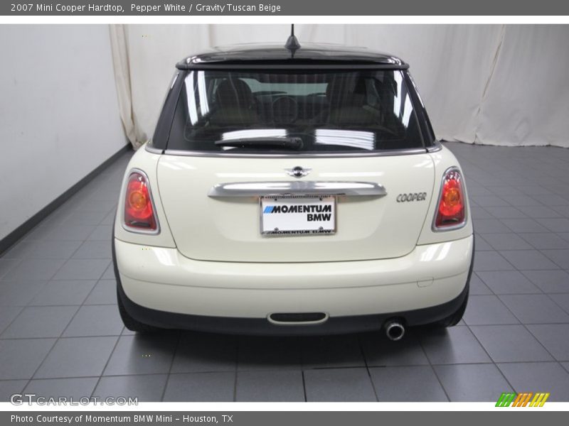 Pepper White / Gravity Tuscan Beige 2007 Mini Cooper Hardtop