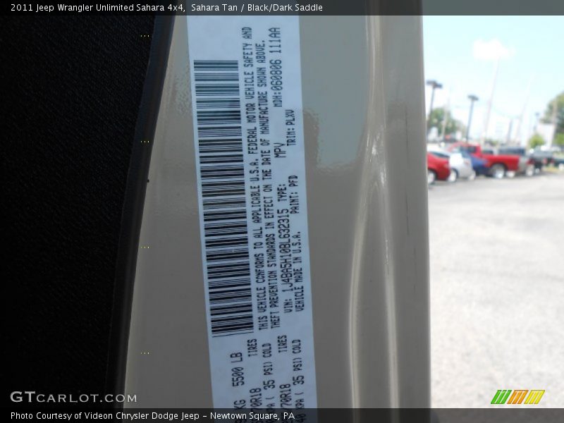Sahara Tan / Black/Dark Saddle 2011 Jeep Wrangler Unlimited Sahara 4x4