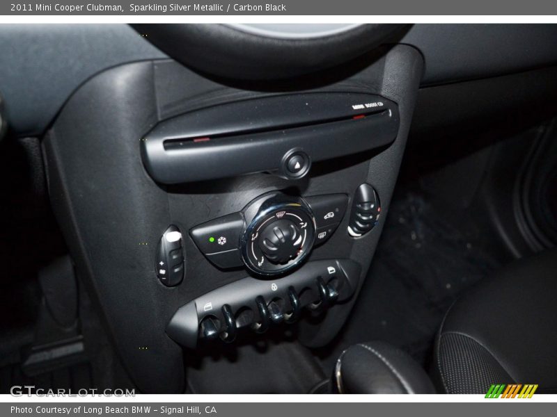 Sparkling Silver Metallic / Carbon Black 2011 Mini Cooper Clubman