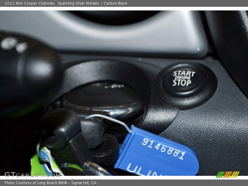 Sparkling Silver Metallic / Carbon Black 2011 Mini Cooper Clubman