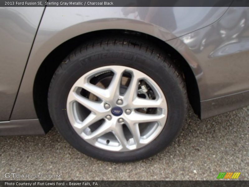 Sterling Gray Metallic / Charcoal Black 2013 Ford Fusion SE