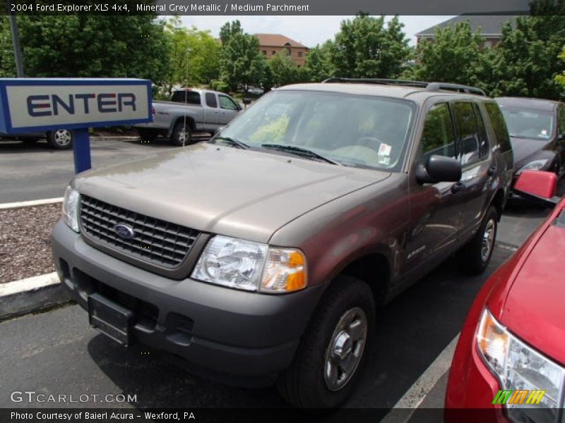 Mineral Grey Metallic / Medium Parchment 2004 Ford Explorer XLS 4x4