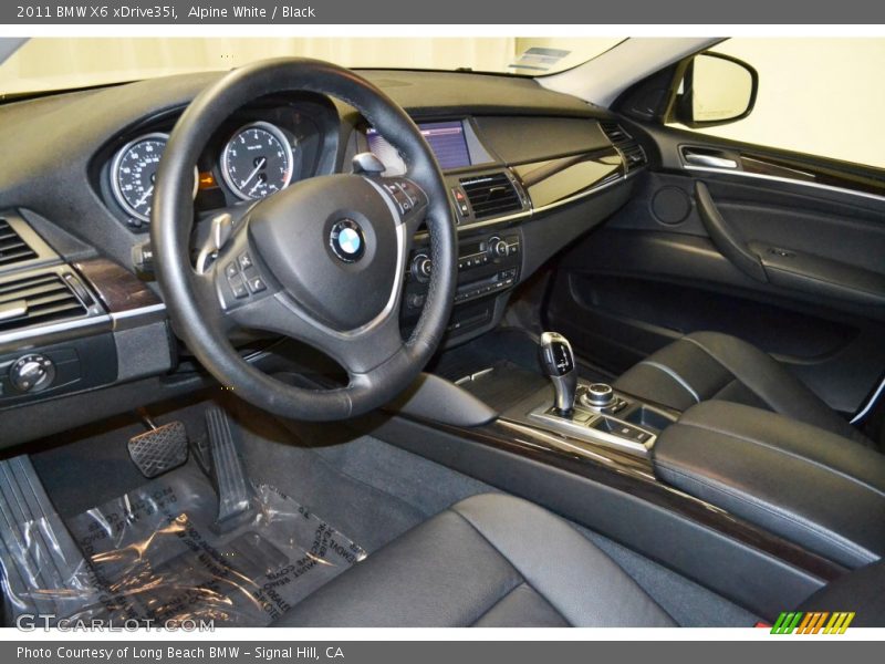Alpine White / Black 2011 BMW X6 xDrive35i
