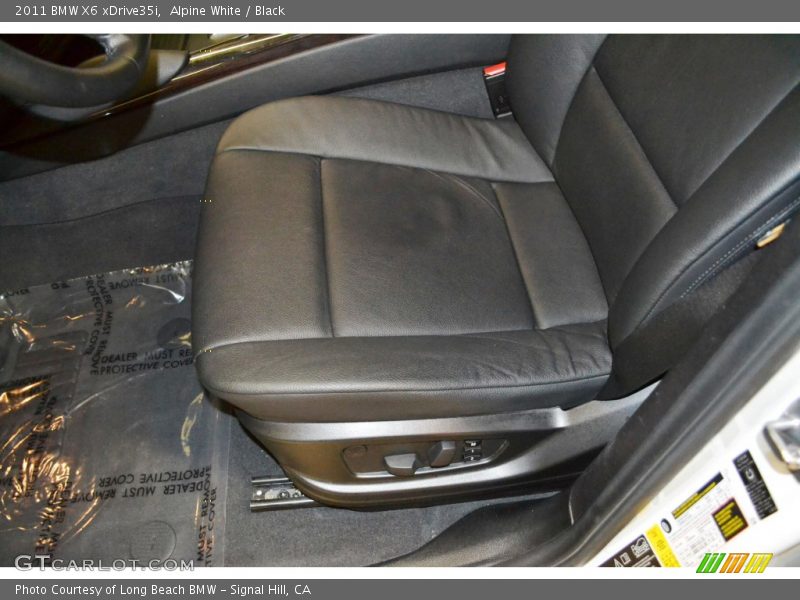 Alpine White / Black 2011 BMW X6 xDrive35i