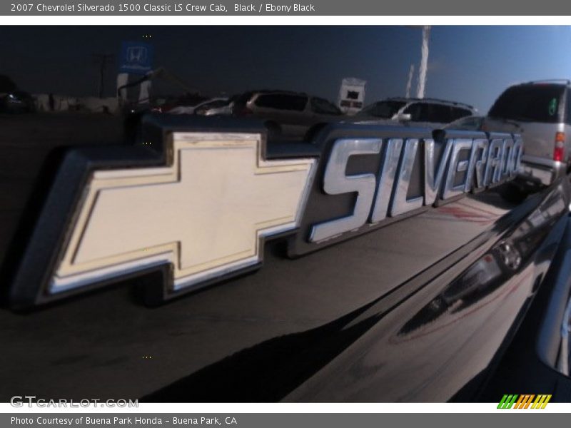 Black / Ebony Black 2007 Chevrolet Silverado 1500 Classic LS Crew Cab