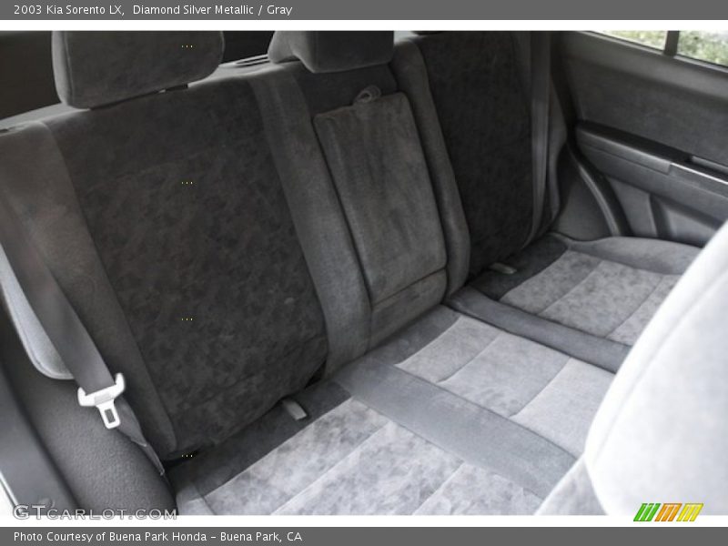 Diamond Silver Metallic / Gray 2003 Kia Sorento LX