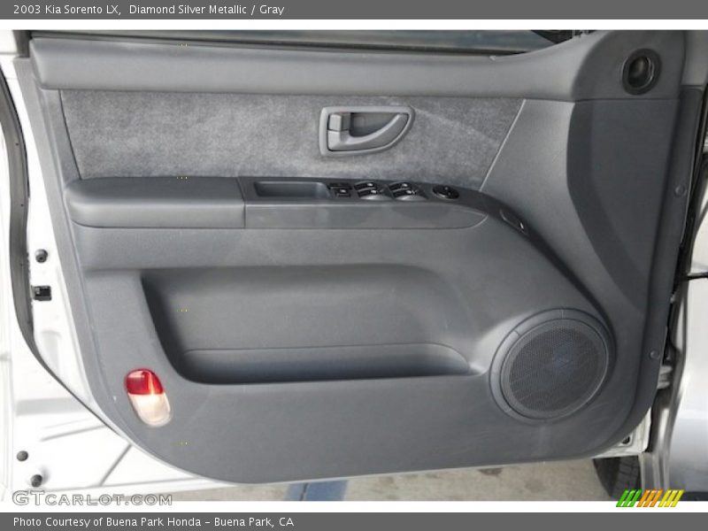 Diamond Silver Metallic / Gray 2003 Kia Sorento LX