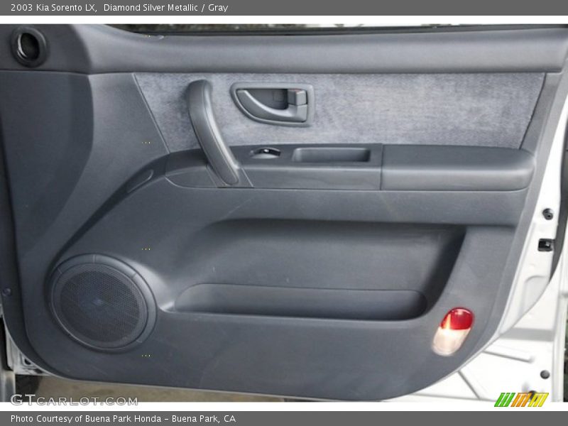 Diamond Silver Metallic / Gray 2003 Kia Sorento LX