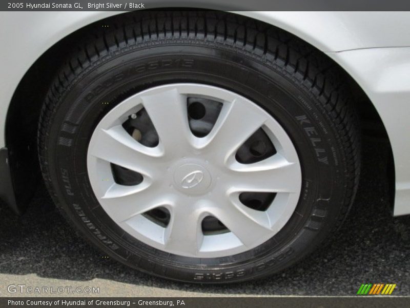Bright Silver / Black 2005 Hyundai Sonata GL