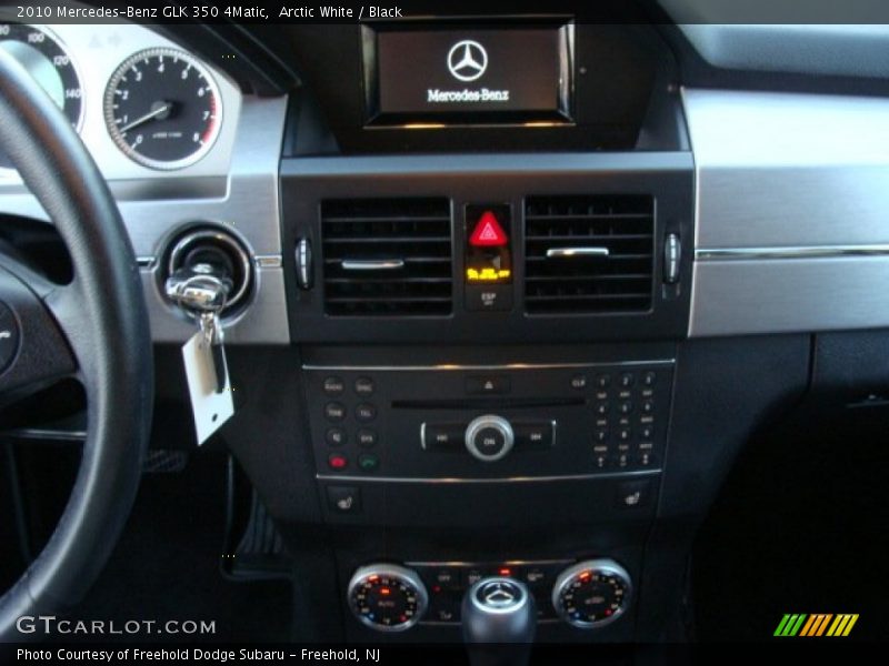 Arctic White / Black 2010 Mercedes-Benz GLK 350 4Matic